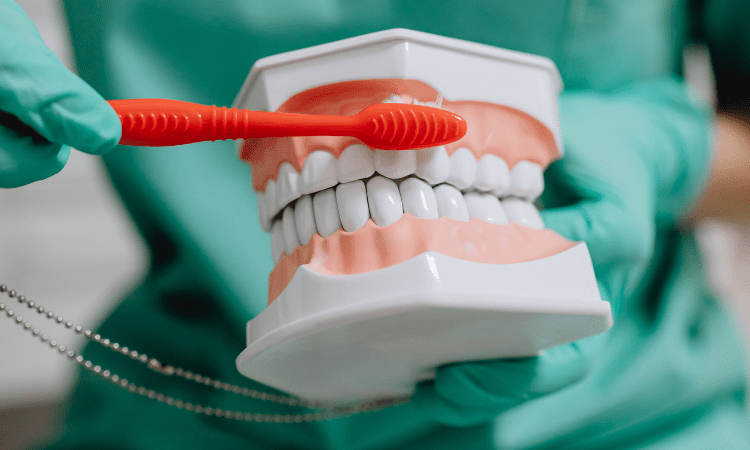 Recognizing the early warning signs of gum disease is key to preventing long-term complications and maintaining a healthy mouth.